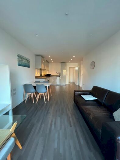 2 Bedroom Flat To Rent In Barking Road, London, E16