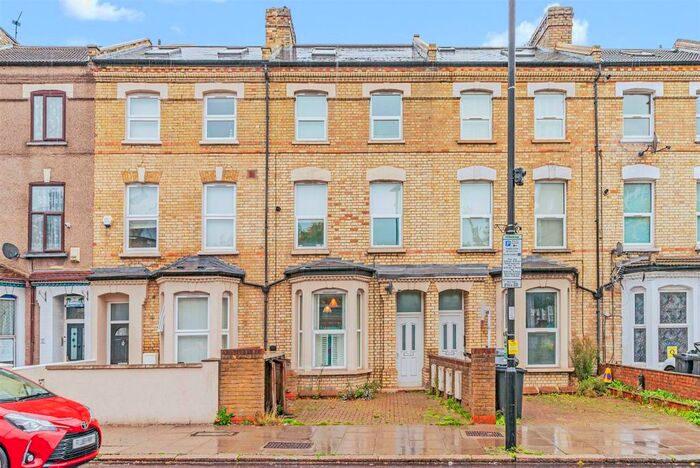 1 Bedroom Flat To Rent In Blackstock Road, Finsbury Park, N4