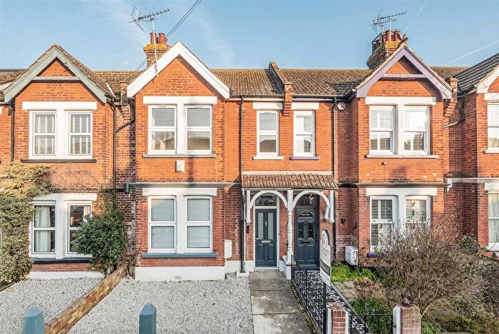 3 Bedroom Terraced House For Sale In Gladstone Road, Broadstairs, CT10