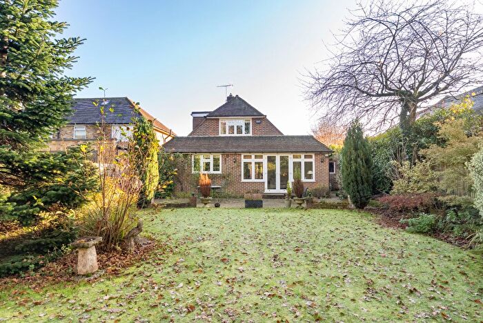 2 Bedroom Detached House For Sale In Bentsbrook Park, North Holmwood, RH5