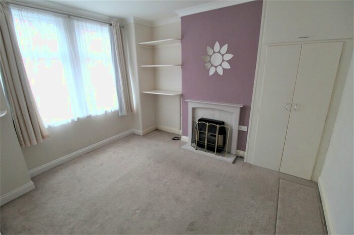 2 Bedroom Flat To Rent In Masons Avenue, Harrow, Middlesex, HA3