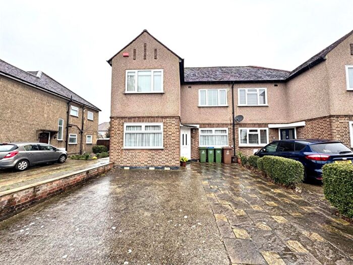 2 Bedroom Maisonette For Sale In Hudson Road, Bexleyheath, DA7