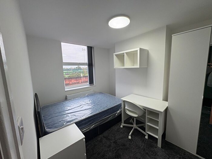 5 Bedroom Terraced House To Rent In Moseley Road, M14