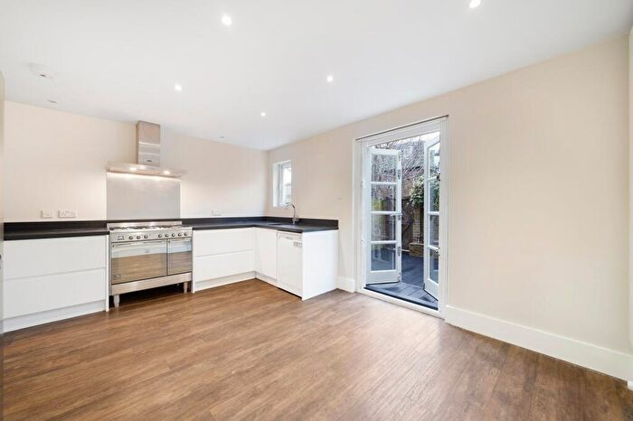 4 Bedroom End Of Terrace House To Rent In Northwick Terrace, St John's Wood, NW8