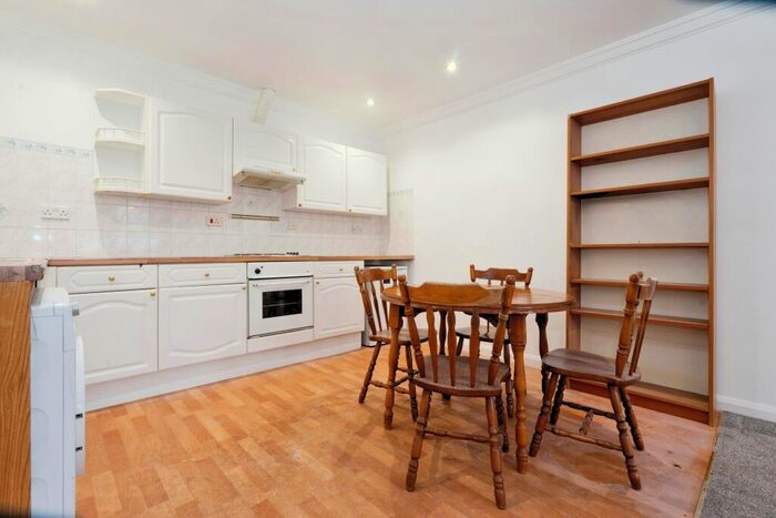 1 Bedroom Flat To Rent In Lyttelton Road, London, E10
