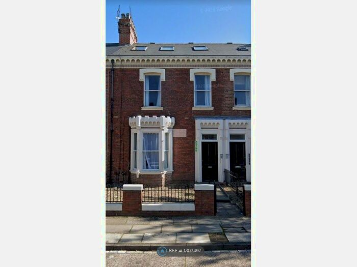 2 Bedroom Flat To Rent In Azalea Terrace North, Sunderland SR2