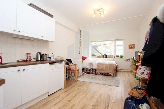 Studio To Rent In Princes Avenue, Muswell Hill, London, N10