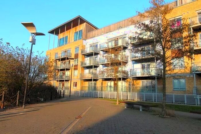 2 Bedroom Flat To Rent In Quayside Drive, Colchester, CO2