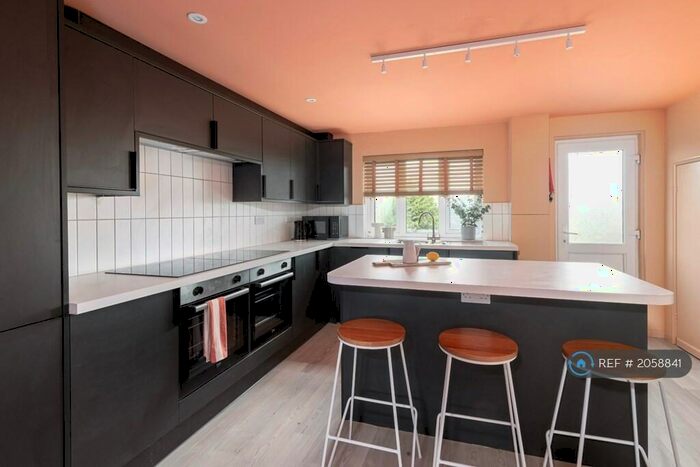 6 Bedroom Terraced House To Rent In Sheridan Road, Bath, BA2