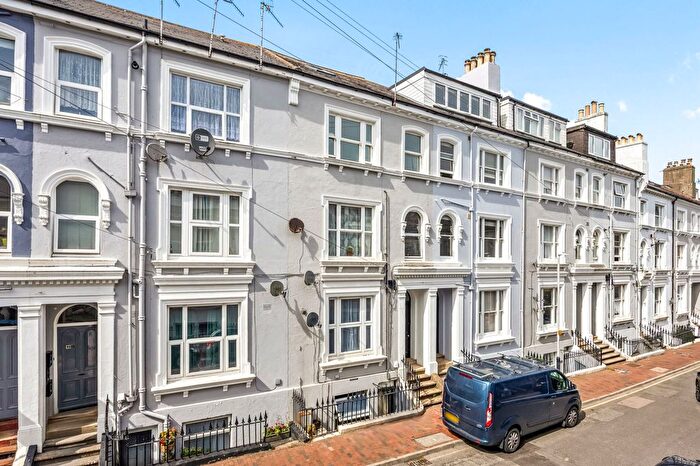 1 Bedroom Flat For Sale In Dudley Road, Tunbridge Wells, TN1