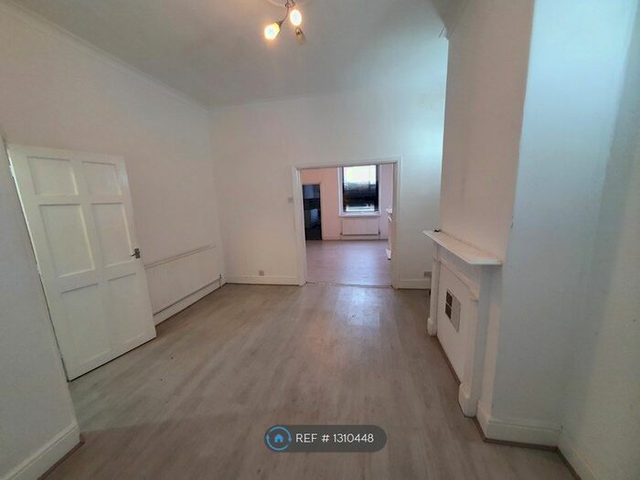 3 Bedroom Terraced House To Rent In Victoria Road, Padiham, Burnley BB12