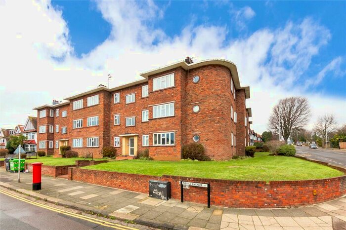 2 Bedroom Flat To Rent In Nevill Court, Nevill Road, Hove, East Sussex, BN3