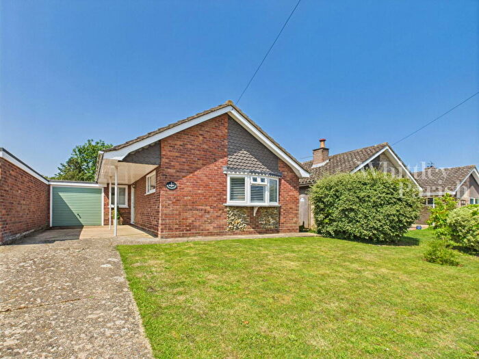 3 Bedroom Detached Bungalow For Sale In Goldsmith Way, Pulham St. Mary, Diss, IP21