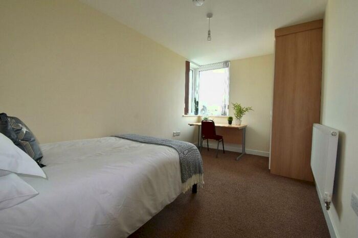 6 Bedroom Apartment To Rent In Ecclesall Road, Sheffield, S11