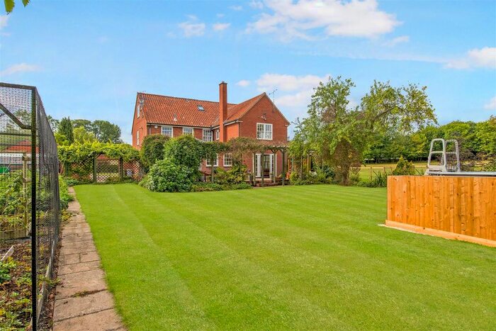6 Bedroom Detached House For Sale In Main Street, Syerston, Newark, NG23