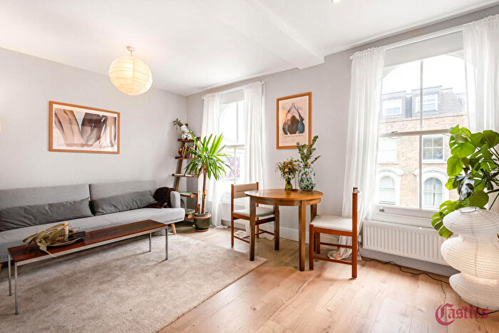 1 Bedroom Flat For Sale In Lower Clapton Road, London, E5