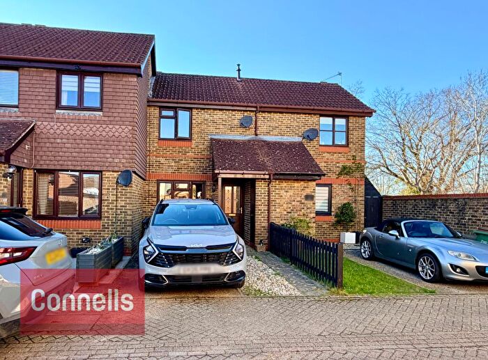 1 Bedroom House To Rent In Burns Close, Horsham, RH12