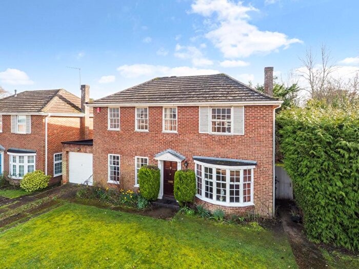 3 Bedroom Detached House For Sale In Bereweeke Way, Winchester, SO22