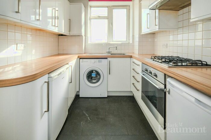 2 Bedroom Flat To Rent In Wickham Road, London SE4