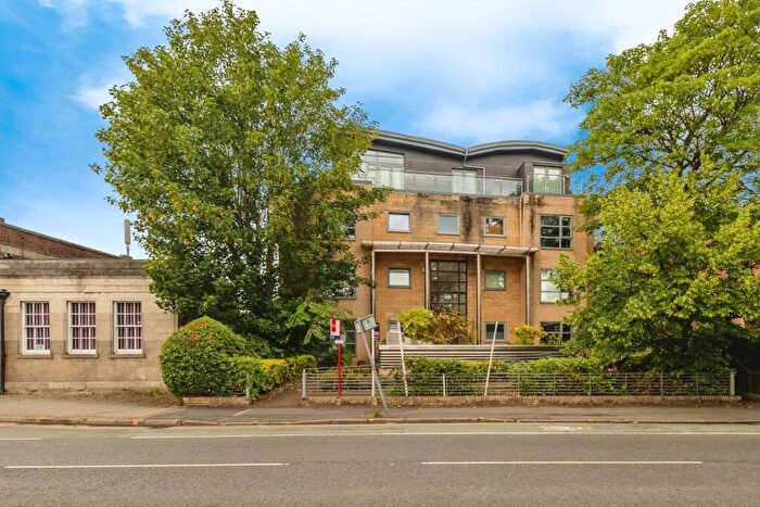 2 Bedroom Flat For Sale In Wilmslow Road, Manchester, Greater Manchester, M20