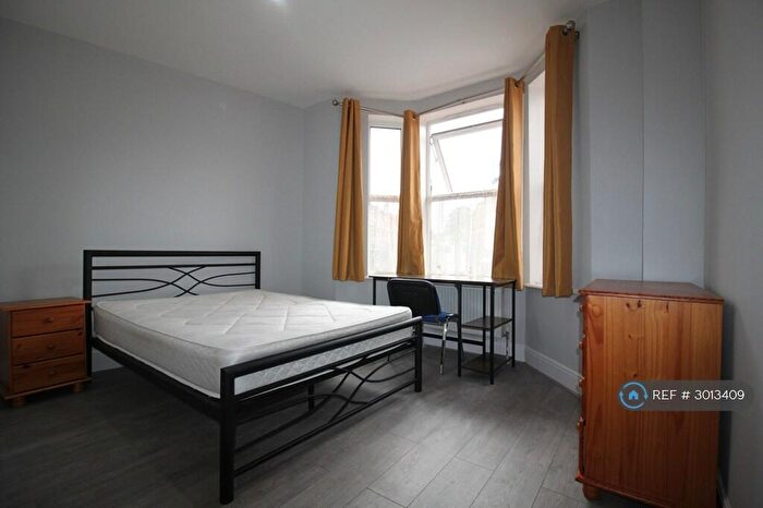 8 Bedroom Terraced House To Rent In Livingstone Road, Southampton, SO14