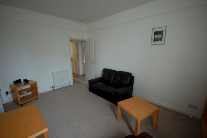 2 Bedroom Flat To Rent In Dee Street, City Centre, Aberdeen, AB11
