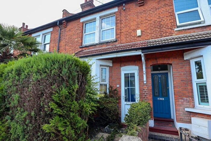 3 Bedroom Terraced House For Sale In Chipstead Valley Road, Coulsdon, CR5