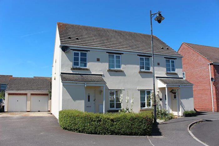 3 Bedroom Semi-Detached House To Rent In St. Margarets Close, Calne, SN11