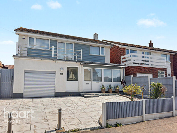 4 Bedroom Detached House For Sale In Percy Avenue, Broadstairs, CT10