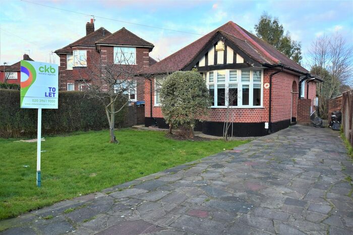 2 Bedroom Bungalow To Rent In Green Lane, Chislehurst, BR7