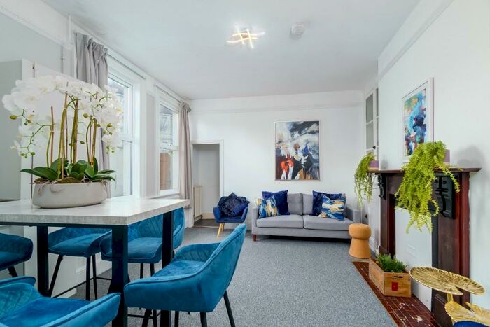 8 Bedroom End Of Terrace House To Rent In Lipson Road, Plymouth, Devon, PL4