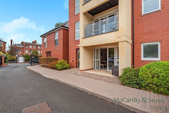 2 Bedroom Flat For Sale In Francis Court, Barbourne Road, Worcester, WR1