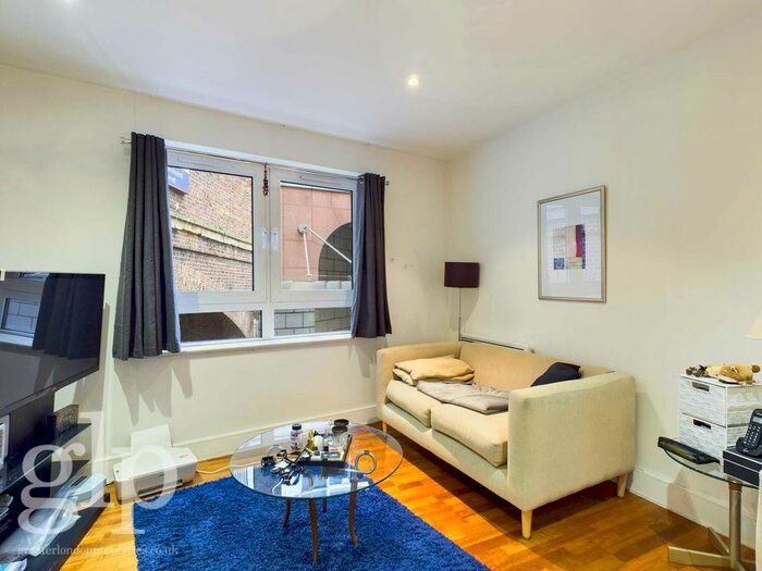 1 Bedroom Flat To Rent In Pepys Street, City Of London, EC3N