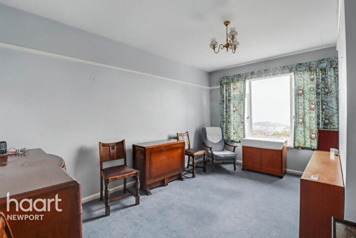 3 Bedroom Semi-Detached House For Sale In Clevedon Road, Newport, NP19