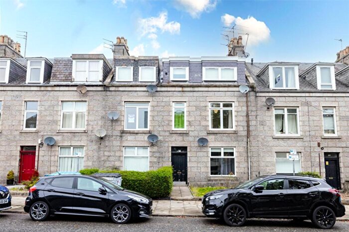 1 Bedroom Flat To Rent In Union Grove, First Floor Right, Aberdeen, AB10