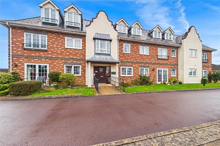1 Bedroom Apartment For Sale In Pegasus Court, Park Lane, Tilehurst, Reading, RG31