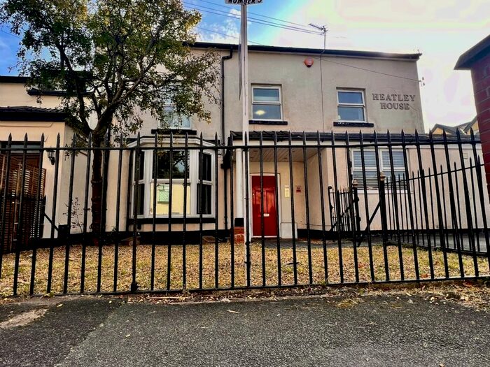 2 Bedroom Flat For Sale In Mill Lane, Lymm, WA13