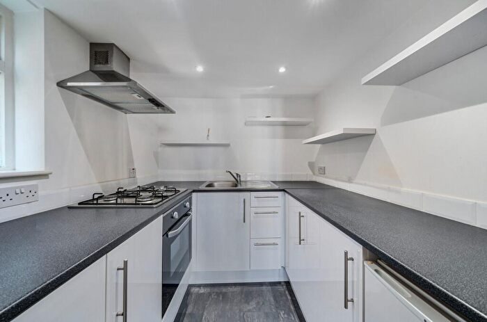 Flat To Rent In Arran Road, London, SE6