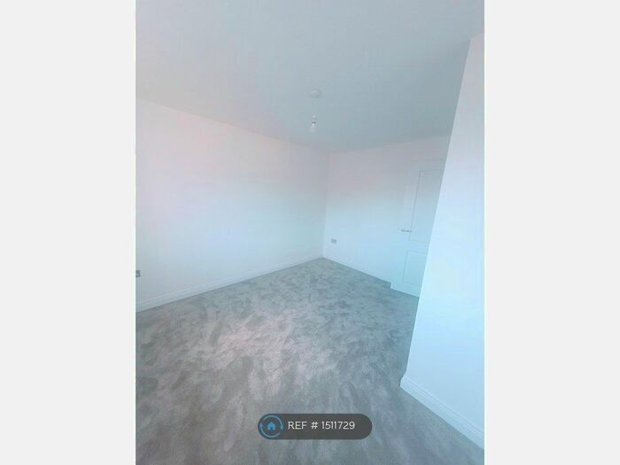 4 Bedroom Detached House To Rent In Garrett Hall Road, Worsley, Manchester, M28