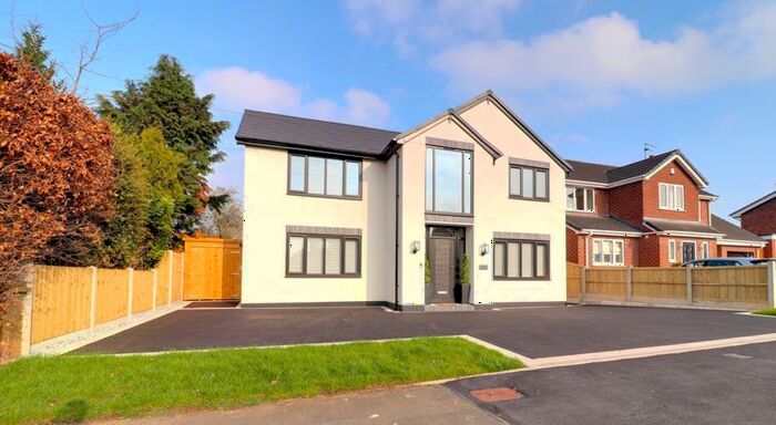 4 Bedroom Detached House For Sale In Diamond Ridge, Barlaston, Staffordshire, ST12