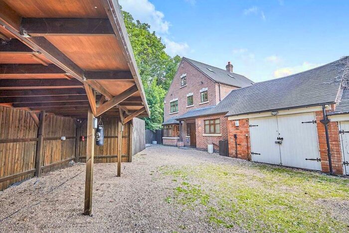 5 Bedroom Detached House For Sale In Court Farm Lane, Branston, Burton-on-Trent, Staffordshire, DE14