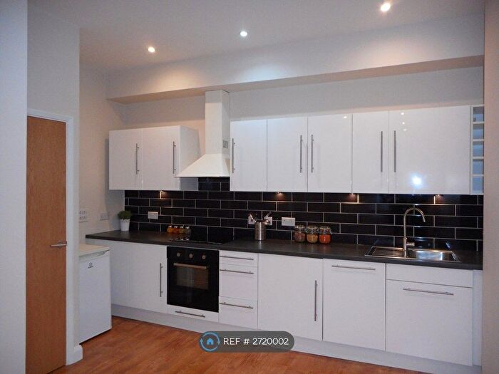 2 Bedroom Flat To Rent In Holloway Road, London, N19