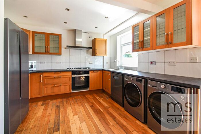 7 Bedroom Detached House To Rent In Harrington Drive, Nottingham, NG7