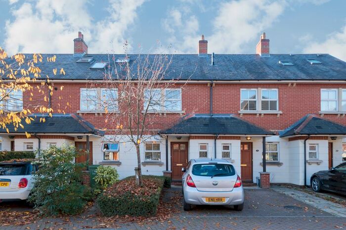 2 Bedroom Terraced House To Rent In Stable Close, Oxford, OX1