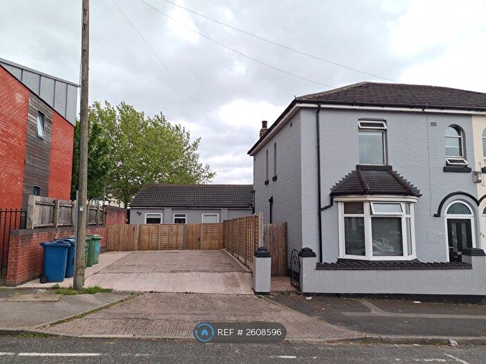 2 Bedroom Flat To Rent In Rowley Street, Stafford, ST16