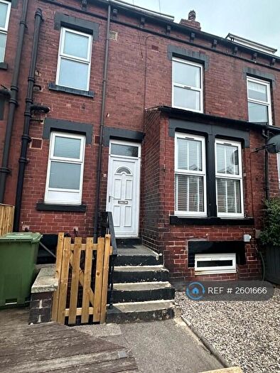 2 Bedroom Terraced House To Rent In Woodlea Mount, Leeds, LS11
