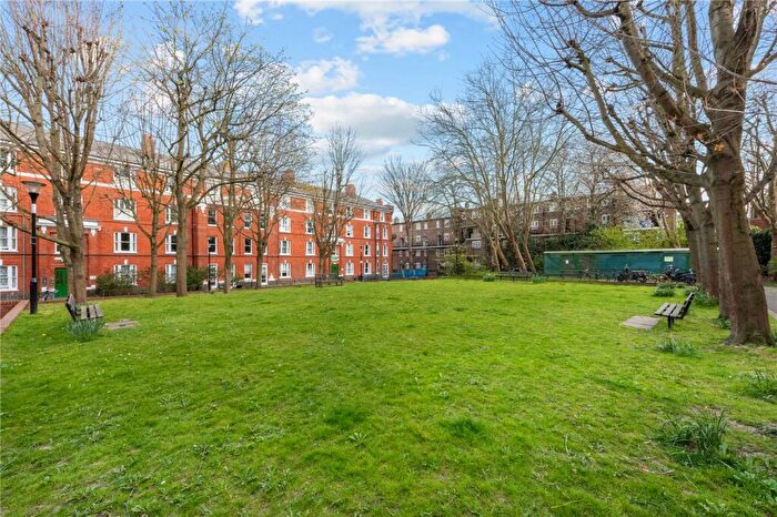 1 Bedroom Apartment For Sale In Highbury Grange, London, N5