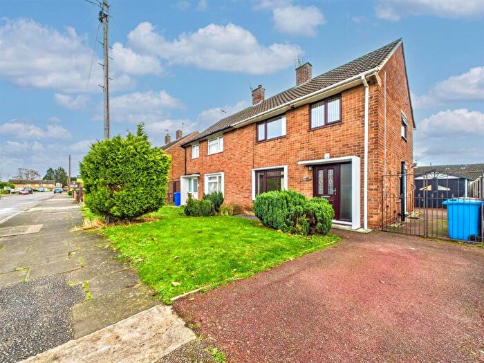 3 Bedroom Semi Detached House To Rent In Beresford Road, Long Eaton, Nottingham, NG10