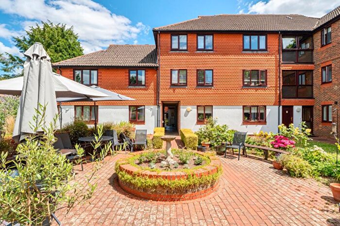 1 Bedroom Flat For Sale In Ersham Road, Canterbury, Kent, CT1