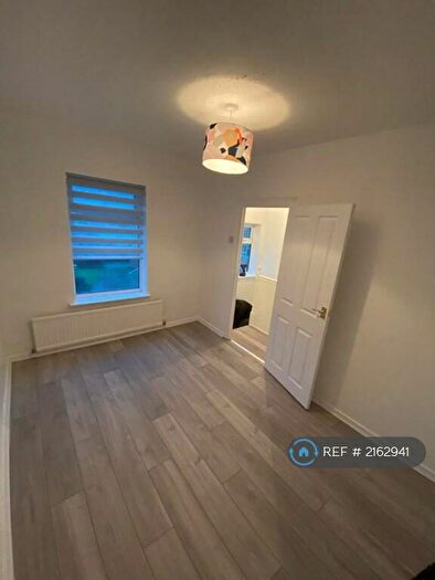 5 Bedroom Terraced House To Rent In Luton Road, Chatham, ME4